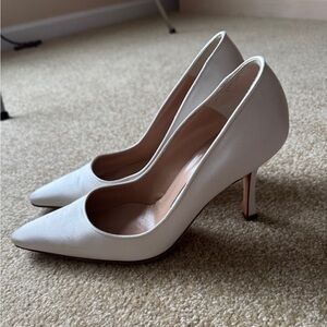Manolo Blahnik White Heels 36.5
